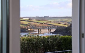 Holiday Home With Estuary Views, Parking & Balcony